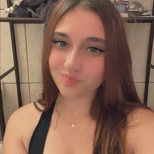 Meet your Posher, Oria